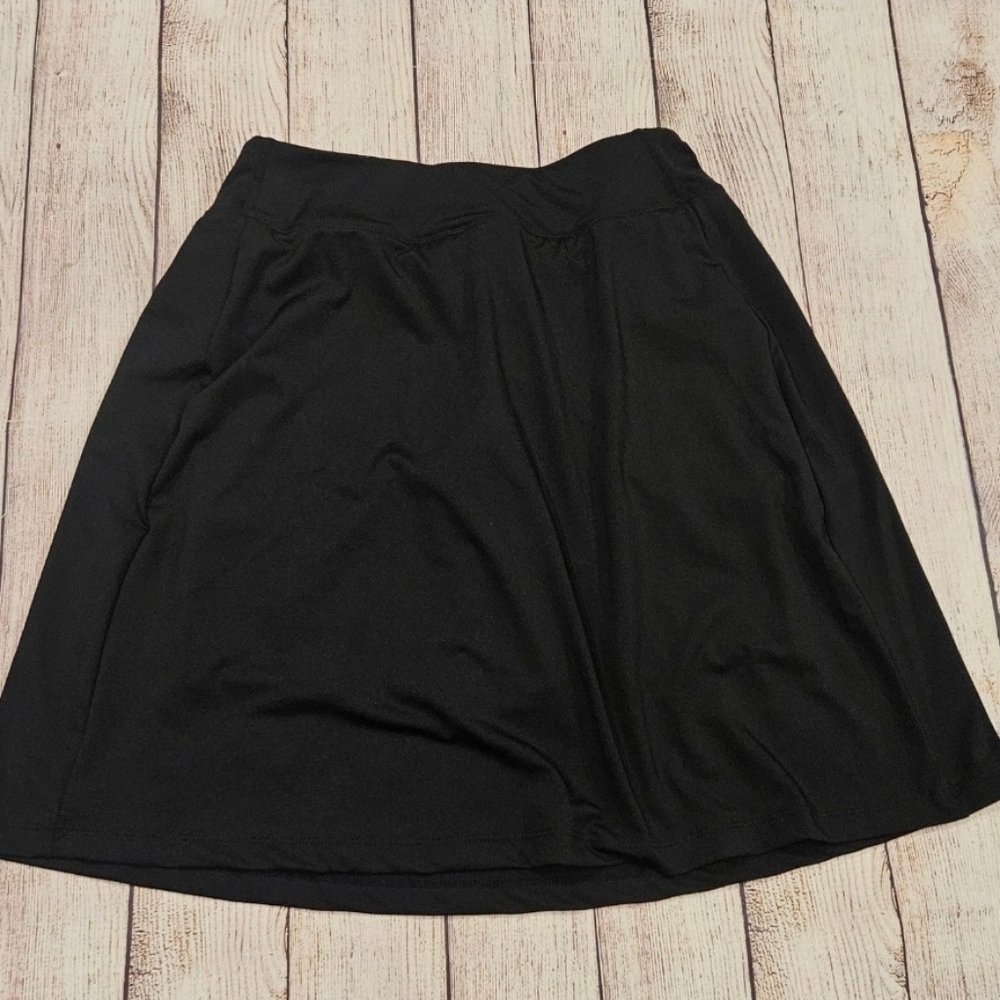 Yogipace skort Black. NWT EXsmall